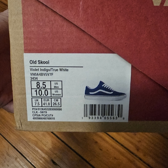 Ladies Purple Vans Sneakers - Picture 2 of 3